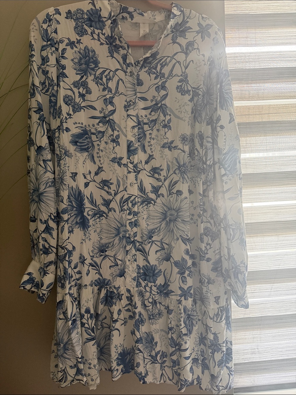 H&M White mini  Dress with Blue Floral Print, Long Sleeve Button-Front size L